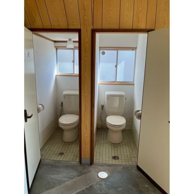 羽島郡岐南町薬師寺８丁目の事務所のトイレ