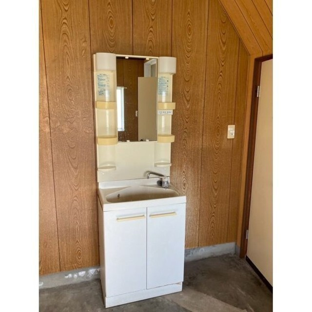 羽島郡岐南町薬師寺８丁目の事務所の洗面所