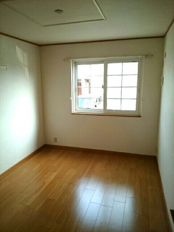 エンブレイスミドルの内装