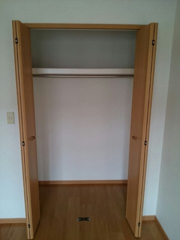 エンブレイスミドルの収納