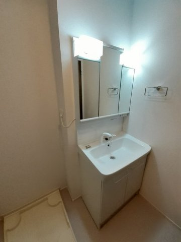 リヴァーサ御堀Ⅱの洗面所