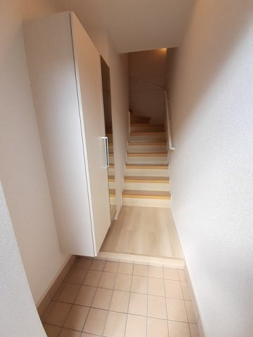 リヴァーサ御堀Ⅱの玄関