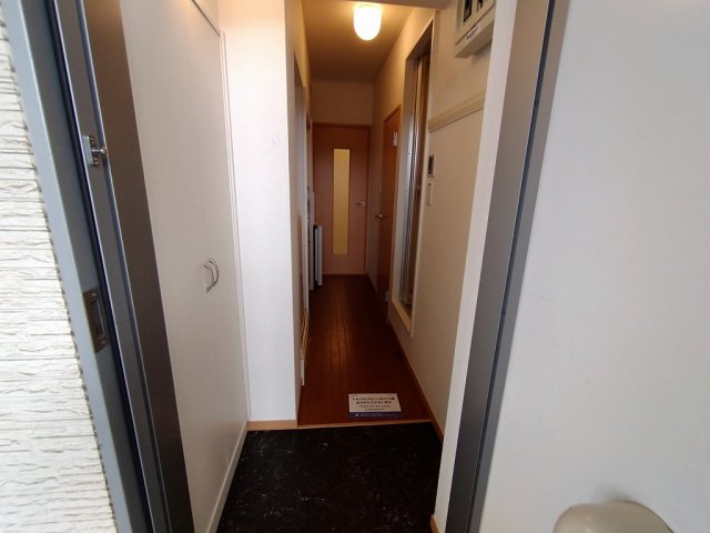 レオパレスＲｏａｄ　＆　Ｓｋｙの玄関