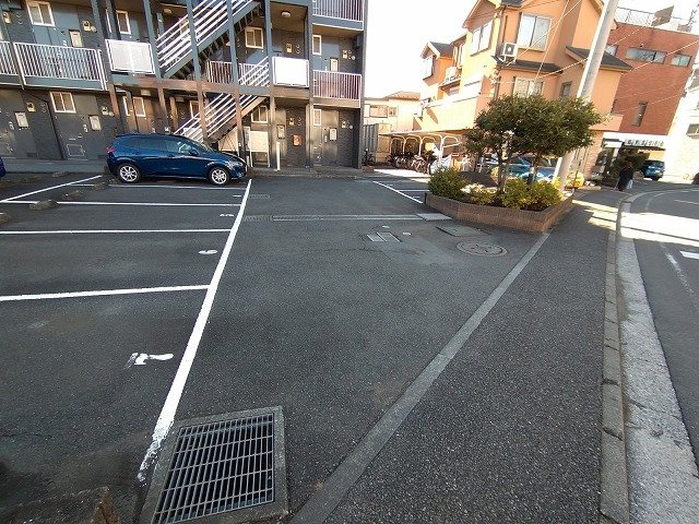 レオパレスグッド　フォーチュンのその他|7台管理