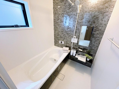 【浴室】 | ☆☆新築分譲　小名浜燈籠原H　デザイナーズ設計　全１０棟-⑤！！ | 浴室換気乾燥暖房機付きなので寒い時期でも安心♪