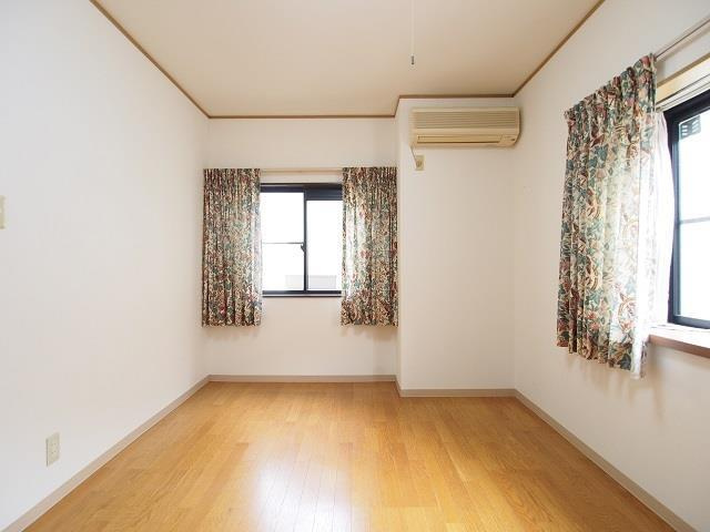 松園町戸建の内装