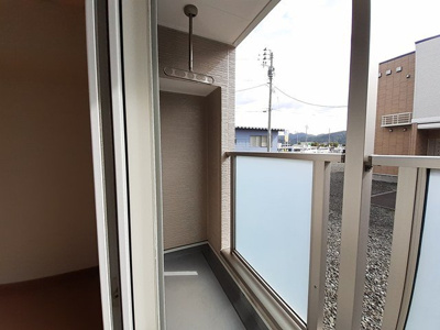 【バルコニー】 | ブルス・ハープⅠ | 暖かな日差しのふりそそぐバルコニー