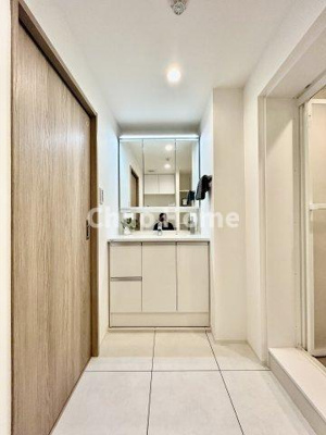 【駐車場】 | シティコープ清新15号棟 | 【敷地内駐車場】最新の空き状況や費用などの詳細は担当スタッフまでお問い合わせください。