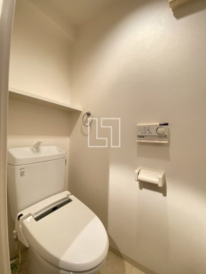 【トイレ】 | Zeus難波CUBE | Zeus難波CUBE　温水洗浄便座