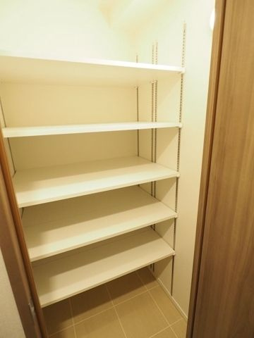 レジディア中目黒Ⅲの玄関