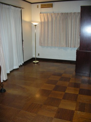 10/29新規　戸建　高山市清見町三日町　1980万の洋室