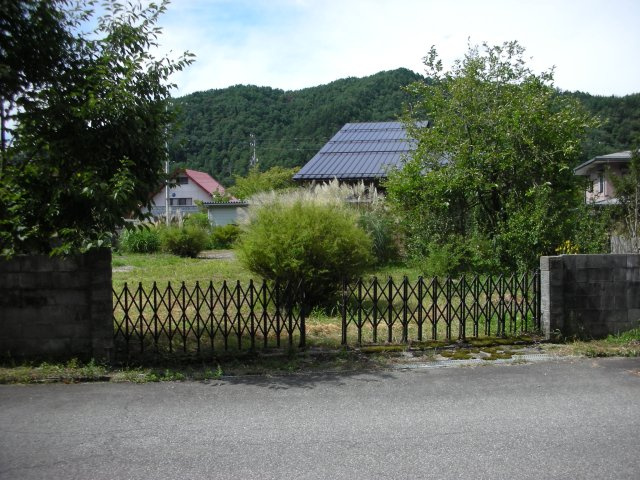 10/29新規　戸建　高山市清見町三日町　1980万の庭