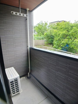 【バルコニー】 | ウィステリア　アール．Ⅱ | 開放的で明るい空間を演出してくれるバルコニーです