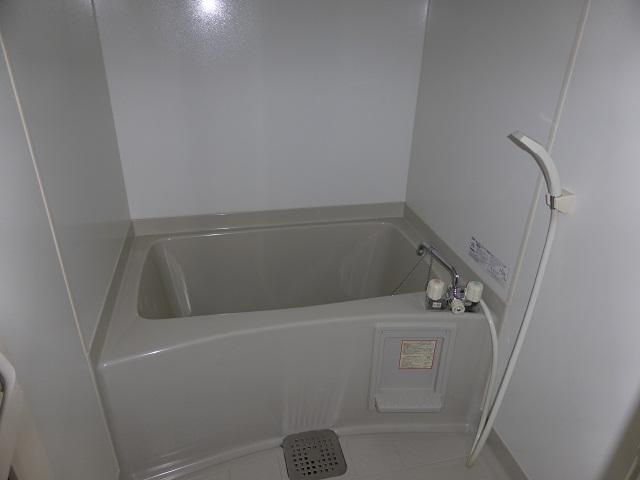 サンビレッジ府中Ｂの浴室|ゆったり過ごせるお風呂です