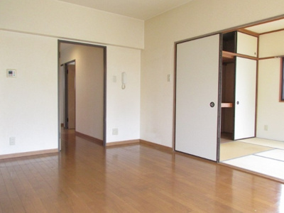 【居間・リビング】 | プレザント山浦