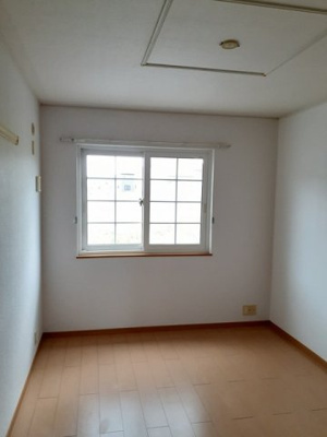 【内装】 | エアリーランドＢ | 明るい室内です