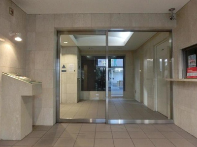 【エントランス】 | リオンドール