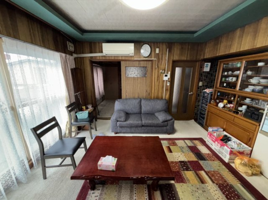 【居間・リビング】 | 北見市並木町５５６番地６　中古売家