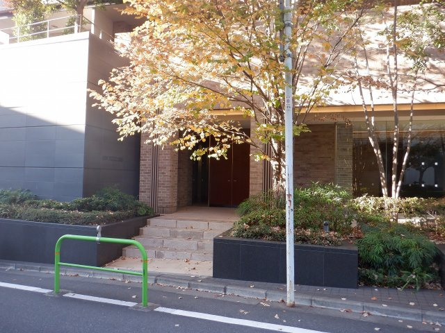 ザ・パークハウス西麻布霞町のエントランス