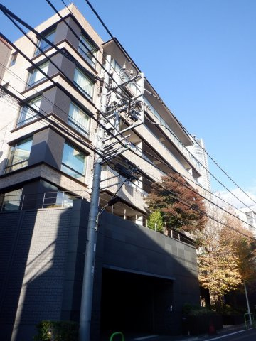 ザ・パークハウス西麻布霞町の外観
