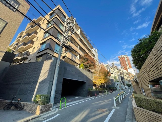 ザ・パークハウス西麻布霞町の外観