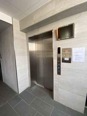 エスプレイス神戸グレースのエントランス