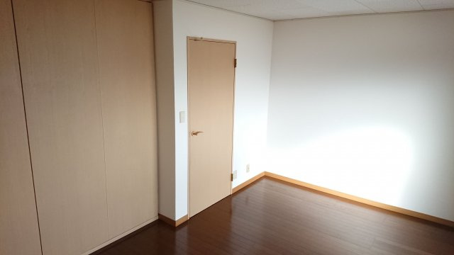 ソレアードの洋室|ゆったりした洋室です