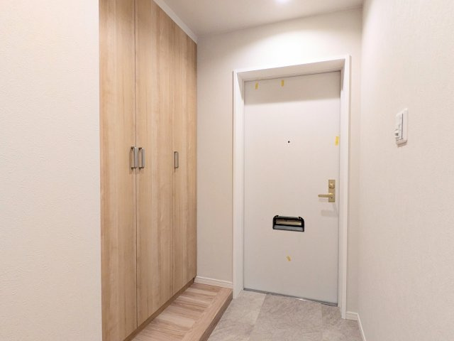 【玄関】