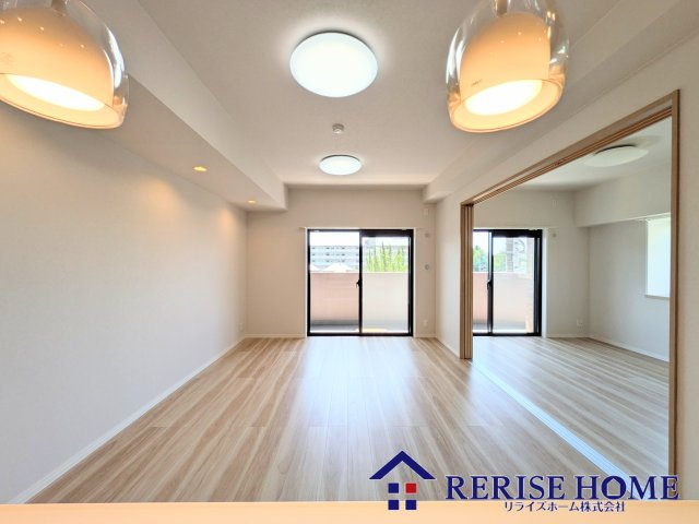 【居間・リビング】