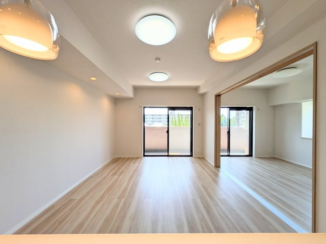 【居間・リビング】