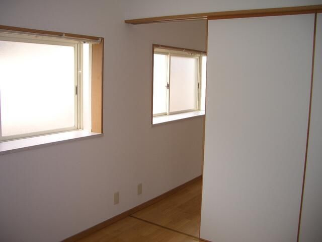 金龍寺丁戸建の寝室