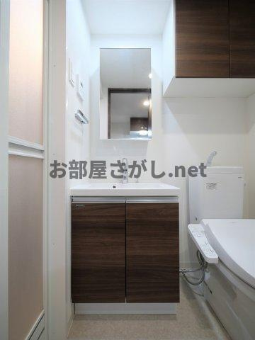 ラフィスタ品川戸越 #荏原中延 #品川区 #一人暮らし #駅近 #デザイナーズの独立洗面台|明るい室内です