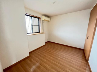 【寝室】 | フォレストヴィラ | 寝室