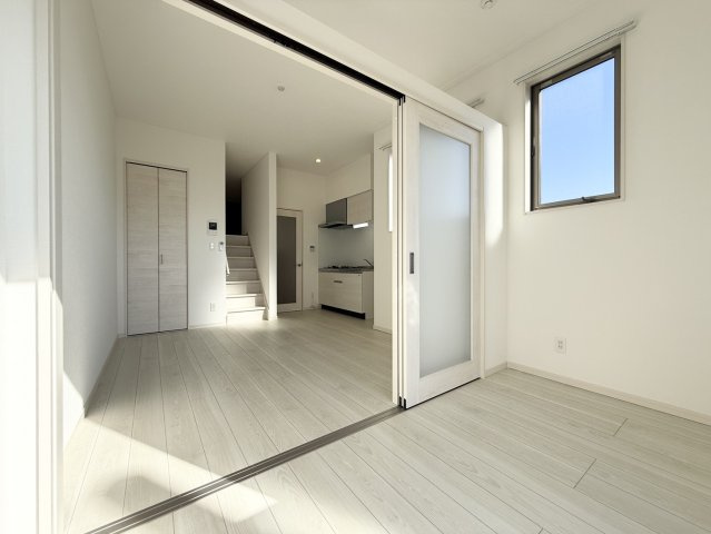 アイリスサンタ久留米 の洋室|3.4帖の洋室