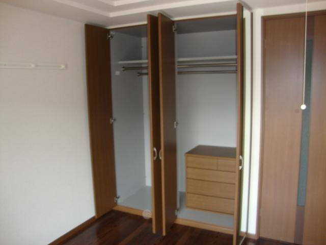 プチメゾン辰の収納|クローゼット