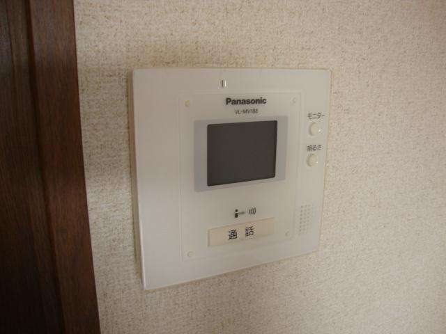 プチメゾン辰のセキュリティ|カメラ付インターホン