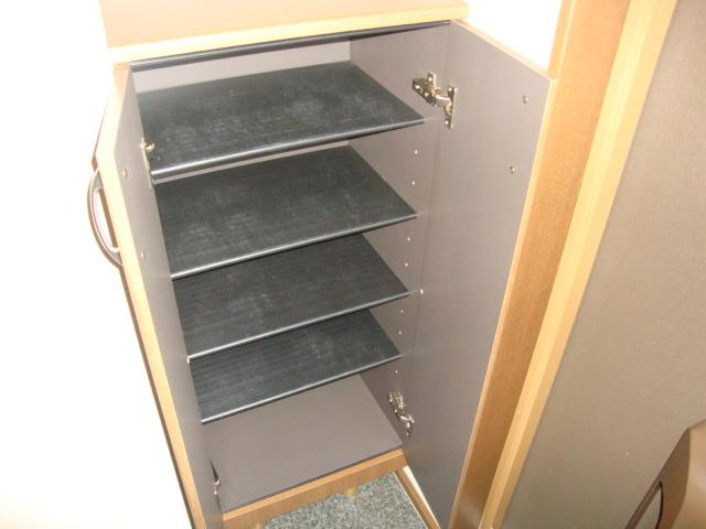 プチメゾン辰の収納|下駄箱