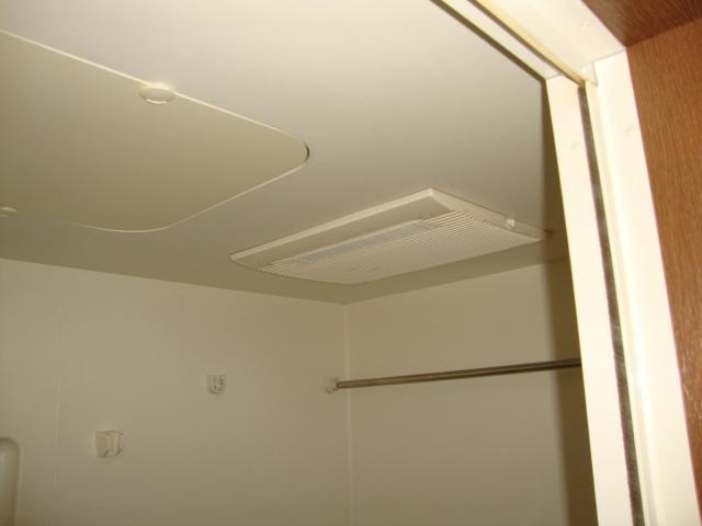 プチメゾン辰の浴室|浴室乾燥機