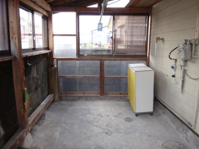 【玄関】 | 清水２丁目貸家