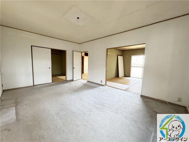 【アースデザイン】城の宮第二住宅17号棟　収益利用に◎の洋室