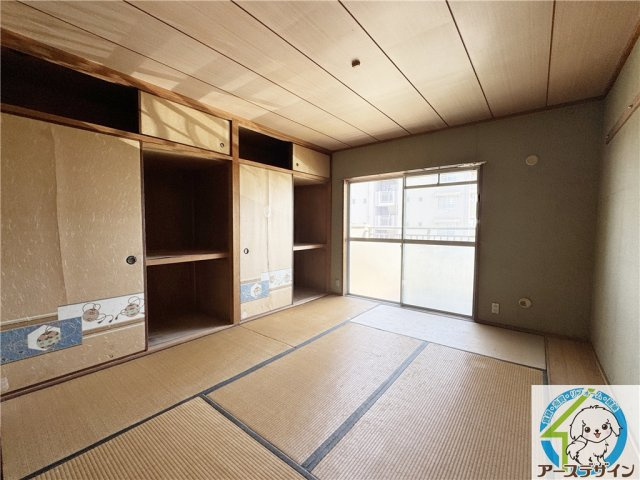 【アースデザイン】城の宮第二住宅17号棟　収益利用に◎の和室