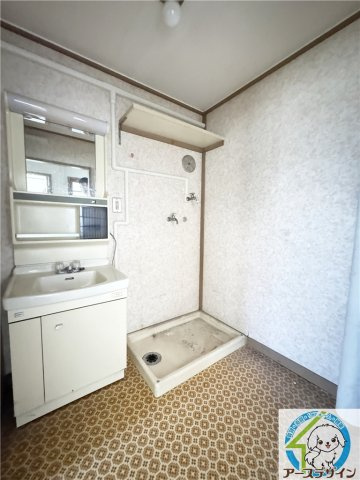 【アースデザイン】城の宮第二住宅17号棟　収益利用に◎の独立洗面台