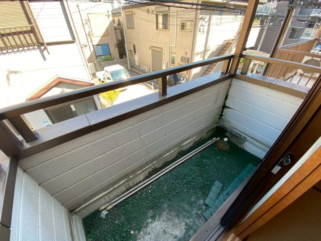 岩屋中町2丁目貸戸建のバルコニー