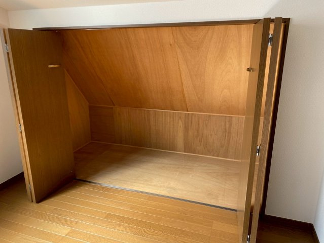 岩屋中町2丁目貸戸建の収納