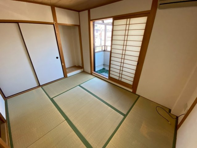 岩屋中町2丁目貸戸建の和室