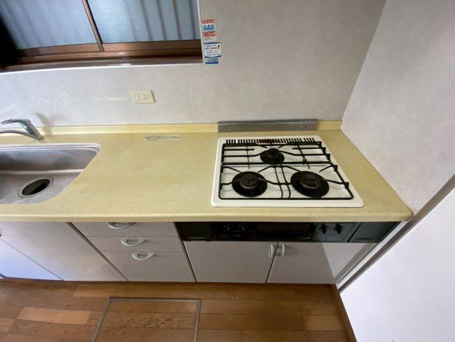 岩屋中町2丁目貸戸建のキッチン