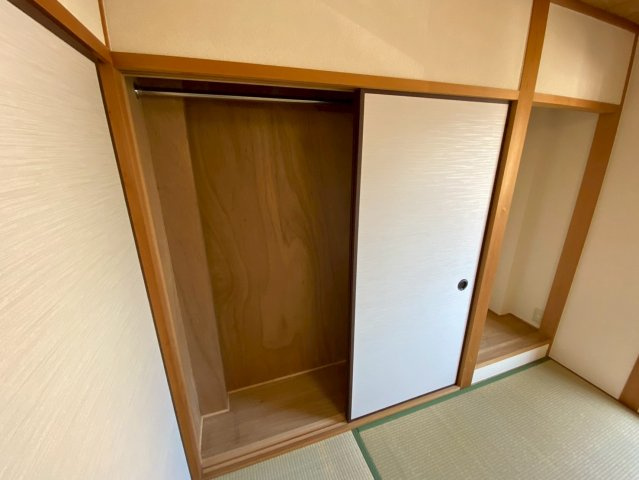 岩屋中町2丁目貸戸建の収納