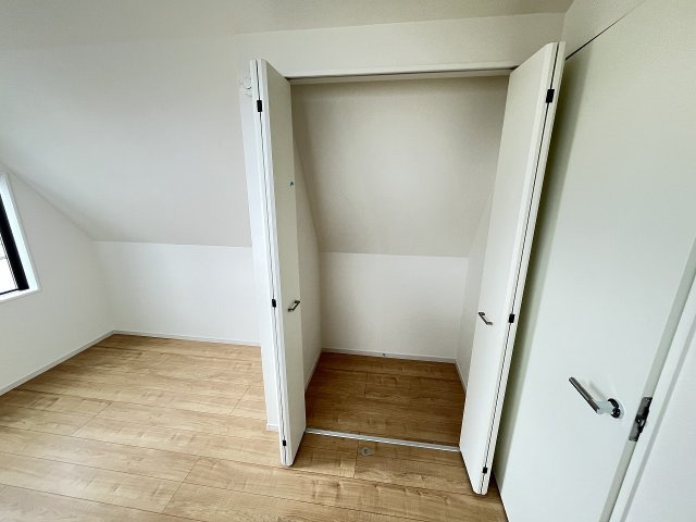 【収納】 | 福岡市西区横浜1丁目5期　2号棟（全3棟）【仲介手数料無料・0円】 | 施工例。施工例は完成時と異なる場合があります。