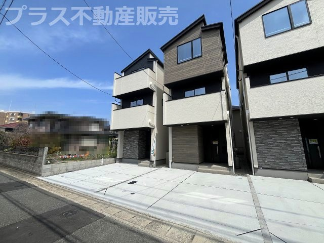 【外観】 | 福岡市西区横浜1丁目5期　2号棟（全3棟）【仲介手数料無料・0円】 | 完成しました。物件内部もご見学頂けます。プラス不動産販売にお任せ下さい。