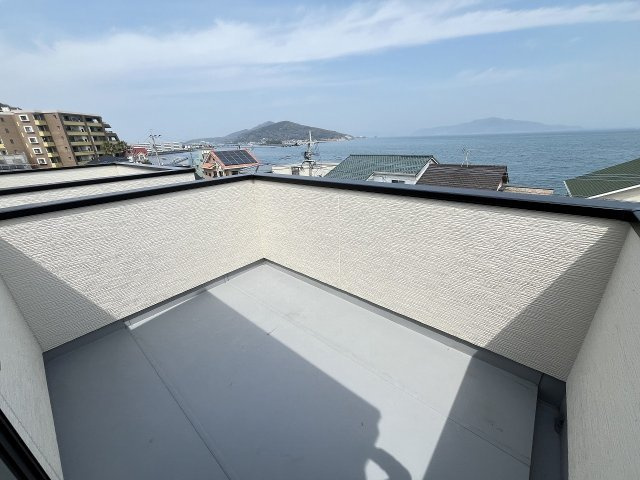 【バルコニー】 | 福岡市西区横浜1丁目5期　2号棟（全3棟）【仲介手数料無料・0円】 | 現地写真。